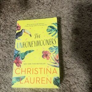 Book- The Unhoneymooners by Christina Lauren